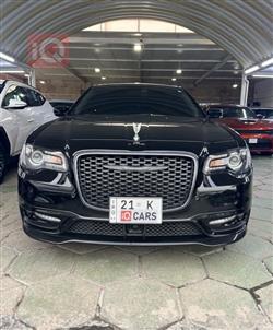 کرایسلەر 300